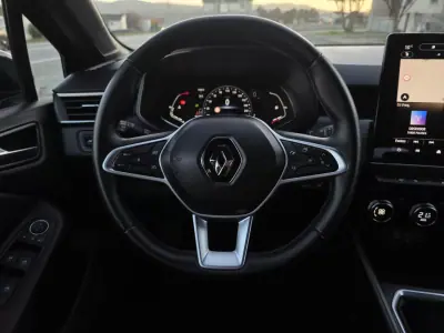 Renault Clio 2022 - 14500 EUR, 104000 km - AUTO.MOTO.pt - 104000km - foto 16 de 43