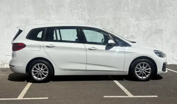 BMW 216 Gran Tourer 2019 - 15900 EUR, 105978 km - AUTO.MOTO.pt - 105978km - foto 8 de 20