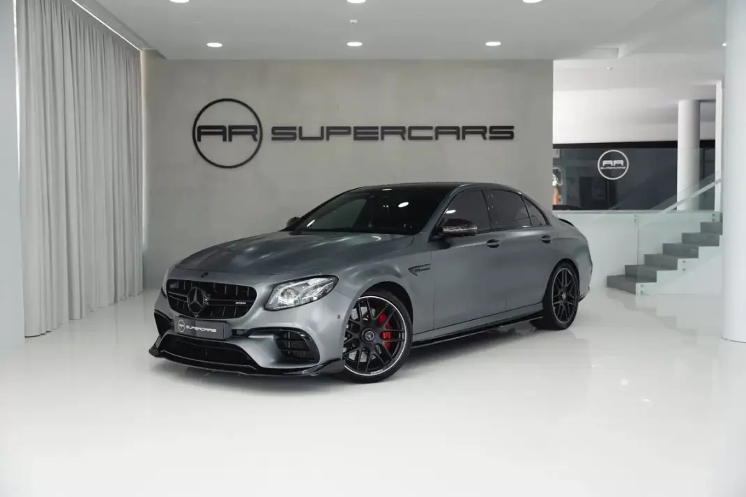 Mercedes-Benz E 63 AMG 2017 - 76950 EUR, 84657 km - AUTO.MOTO.pt - 84657km - foto 1 de 43
