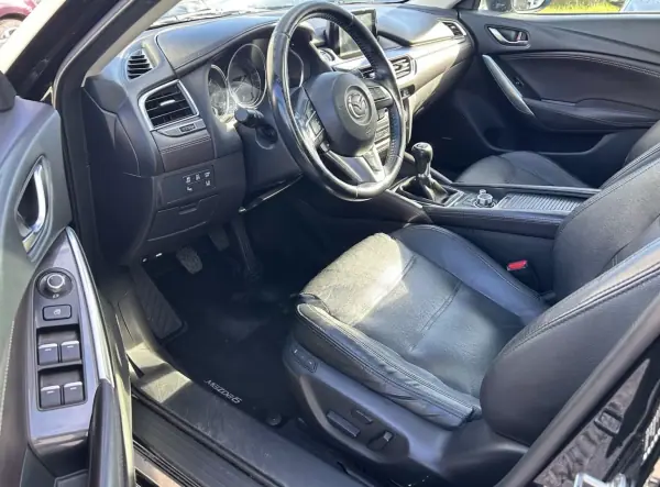 Mazda 6 2016 - 15750 EUR, 156100 km - AUTO.MOTO.pt - 156100km - foto 5 de 22