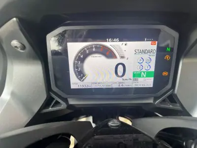 Honda Forza 2023 - 9350 EUR, 11932 km - AUTO.MOTO.pt - 11932km - foto 8 de 12