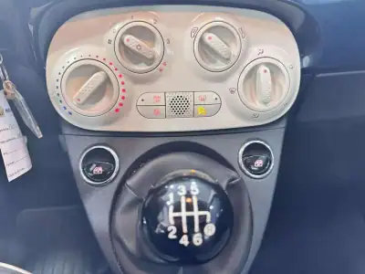 Fiat 500 2020 - 10990 EUR, 101000 km - AUTO.MOTO.pt - 101000km - foto 13 de 17