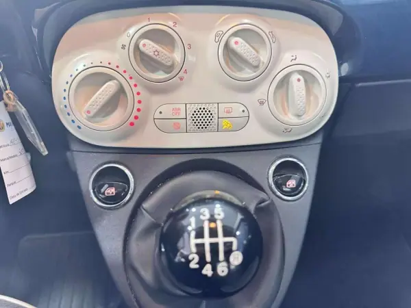 Fiat 500 2020 - 10990 EUR, 101000 km - AUTO.MOTO.pt - 101000km - foto 13 de 17