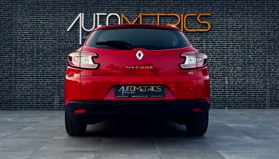 Renault Mégane Sport Tourer 2014 - 8750 EUR, 198000 km - AUTO.MOTO.pt - 198000km - foto 10 de 12