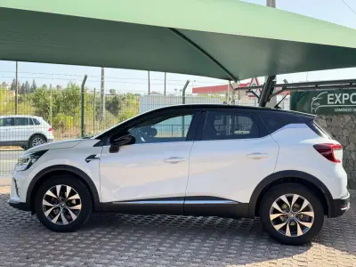 Renault Captur 2020 - 21900 EUR, 49585 km - AUTO.MOTO.pt - 49585km - foto 3 de 19