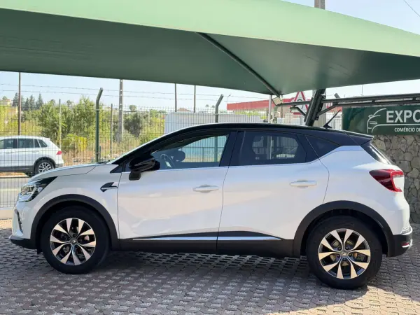 Renault Captur 2020 - 21900 EUR, 49585 km - AUTO.MOTO.pt - 49585km - foto 3 de 19