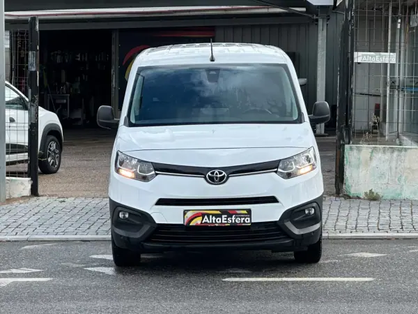 Toyota Proace City Verso 2020 - 18900 EUR, 110765 km - 110765km - foto 10 de 31