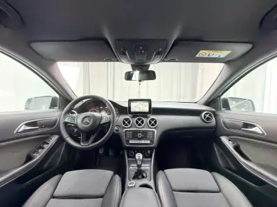 Mercedes-Benz A 180 2017 - 16500 EUR, 161000 km - AUTO.MOTO.pt - 161000km - foto 12 de 23