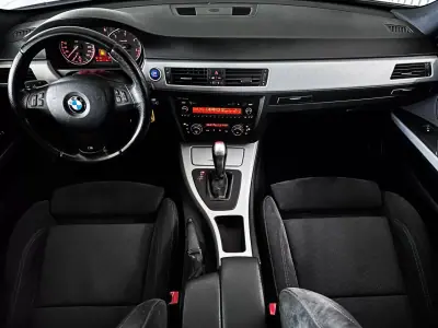 BMW 318 2011 - 15990 EUR, 230500 km - AUTO.MOTO.pt - 230500km - foto 29 de 38