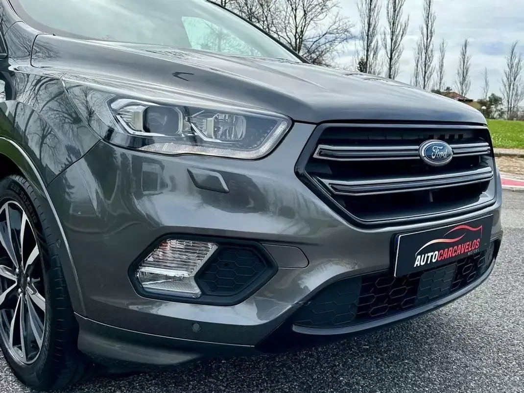 Ford Kuga 2017 - 16490 EUR, 75000 km - AUTO.MOTO.pt - 75000km - foto 11 de 60