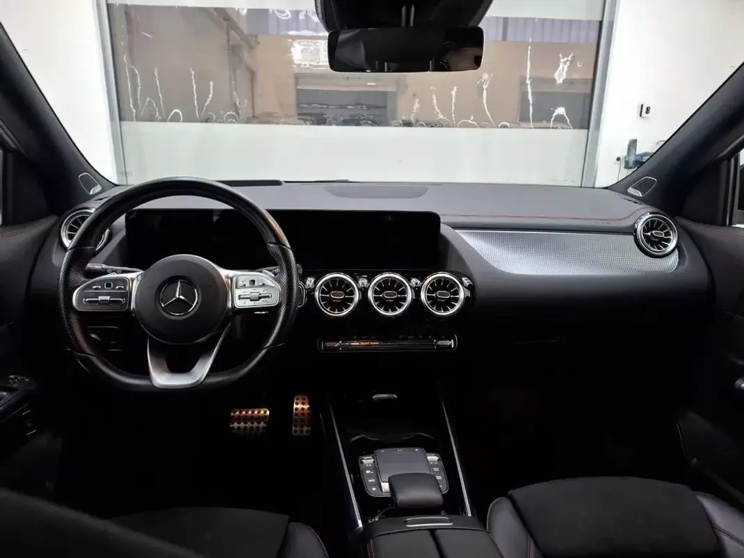 Mercedes-Benz EQA 2021 - 29990 EUR, 89396 km - AUTO.MOTO.pt - 89396km - foto 6 de 12