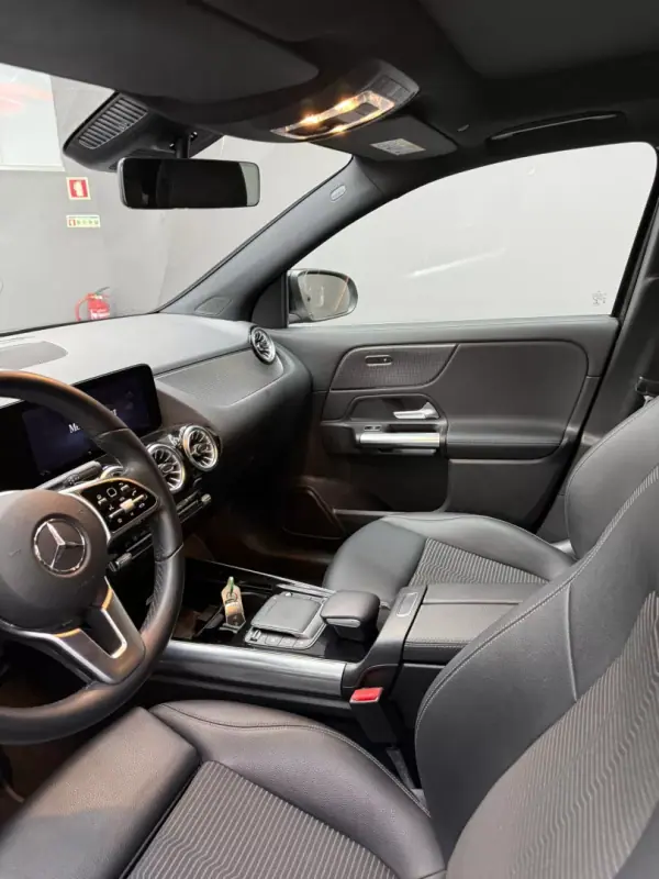 Mercedes-Benz EQA 2021 - 30000 EUR, 49100 km - AUTO.MOTO.pt - 49100km - foto 7 de 13