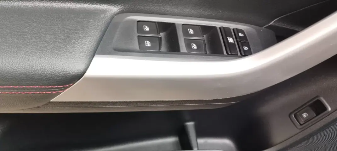 Maxus 2023 - 31500 EUR, 12635 km - AUTO.MOTO.pt - 12635km - foto 25 de 26