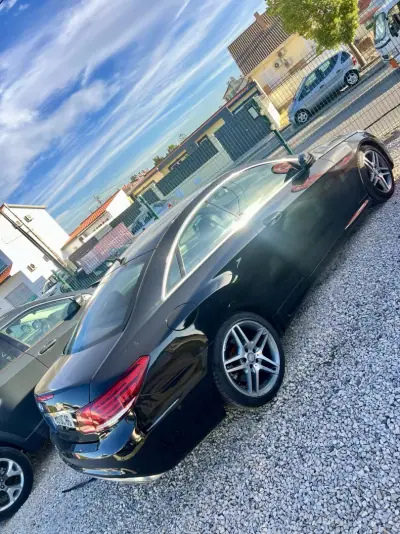 Mercedes-Benz E 250 2013 - 11999 EUR, 384000 km - 384000km - foto 4 de 9