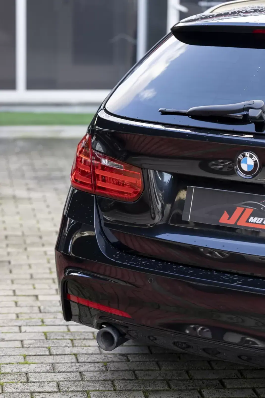 BMW 320 2015 - 19900 EUR, 190600 km - AUTO.MOTO.pt - 190600km - foto 28 de 32