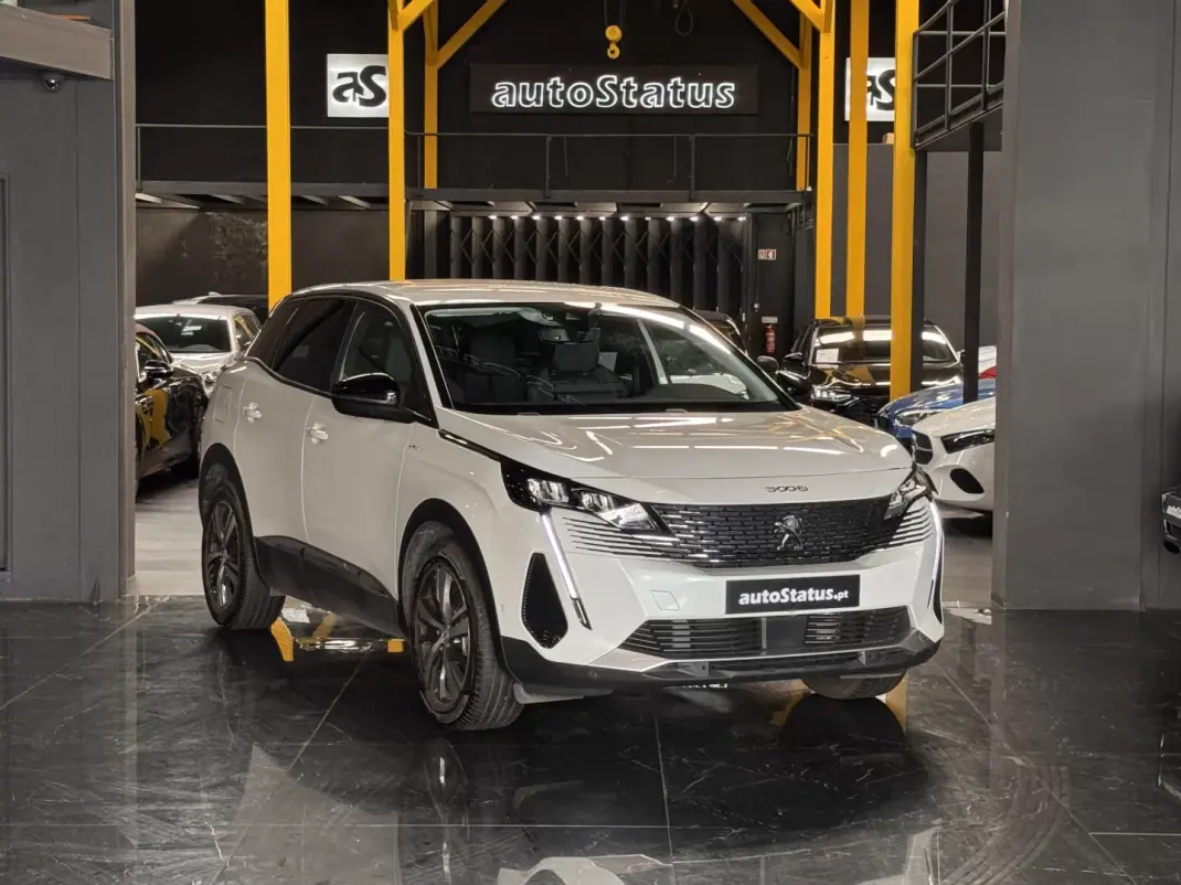 Peugeot 3008 2021 - 22990 EUR, 64900 km - AUTO.MOTO.pt - 64900km - foto 1 de 31