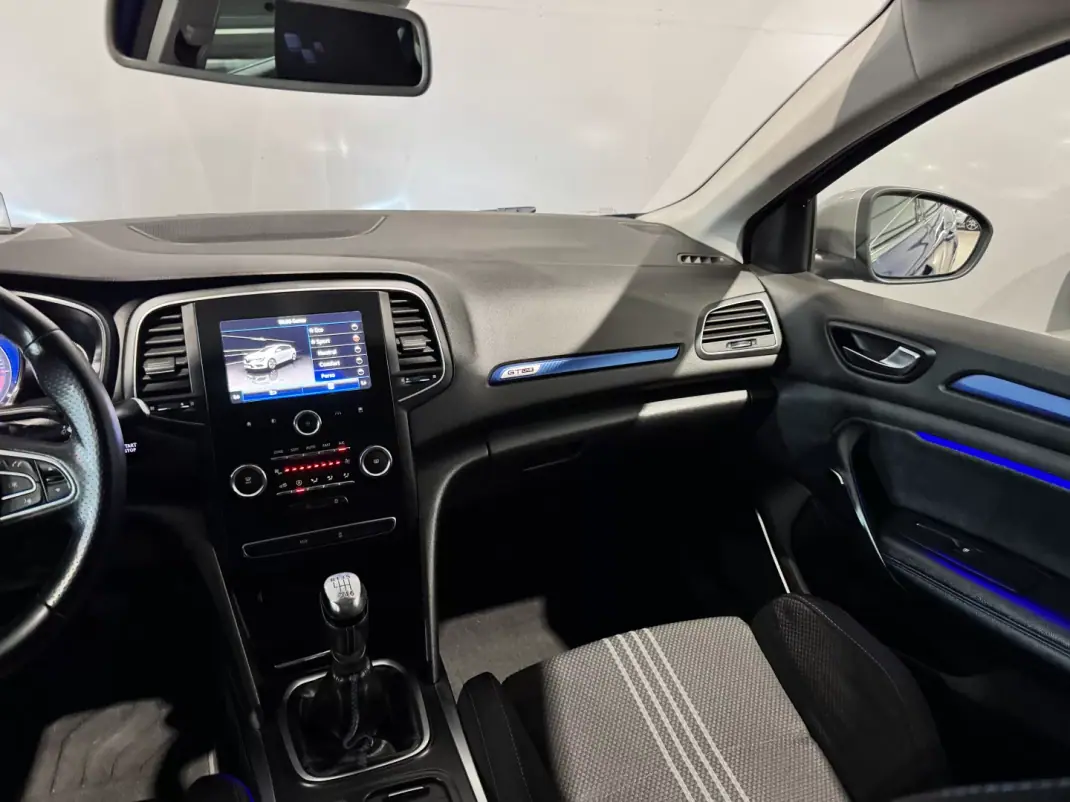 Renault Mégane Sport Tourer 2017 - 13900 EUR, 196500 km - 196500km - foto 15 de 51