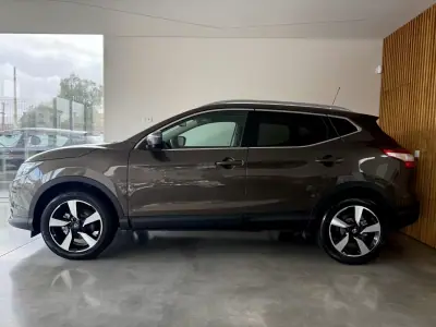 Nissan Qashqai 2015 - 14500 EUR, 171000 km - AUTO.MOTO.pt - 171000km - foto 8 de 86