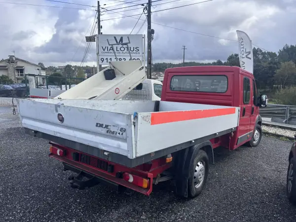 Fiat Ducato 2014 - 17500 EUR, 237273 km - AUTO.MOTO.pt - 237273km - foto 4 de 7