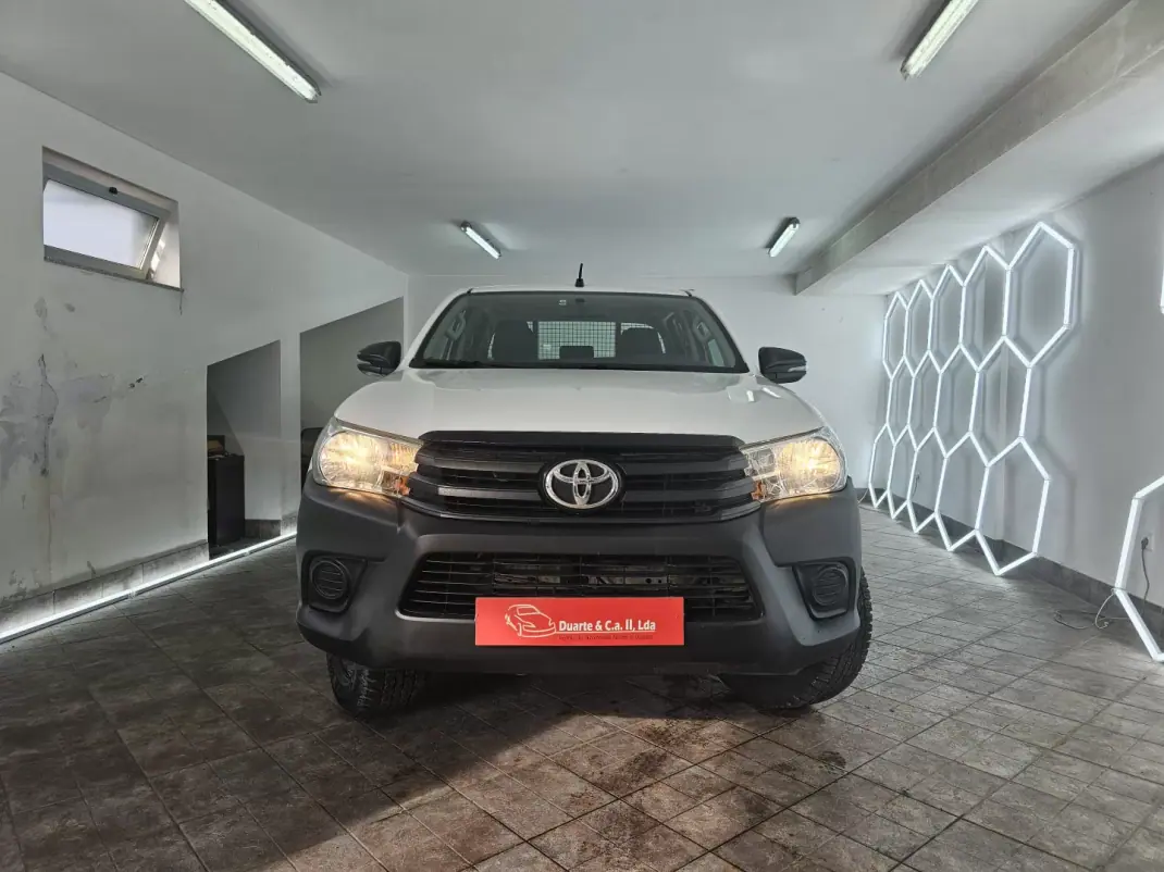 Toyota Hilux 2020 - 27950 EUR, 285523 km - AUTO.MOTO.pt - 285523km - foto 6 de 68