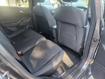 Ford Focus C-Max 2018 - 14500 EUR, 108000 km - 108000km - foto 30 de 37