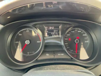 SEAT Ibiza 2014 — photo 3 of 5