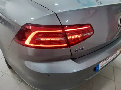 Volkswagen Passat 2017 - 19390 EUR, 112082 km - AUTO.MOTO.pt - 112082km - foto 31 de 40