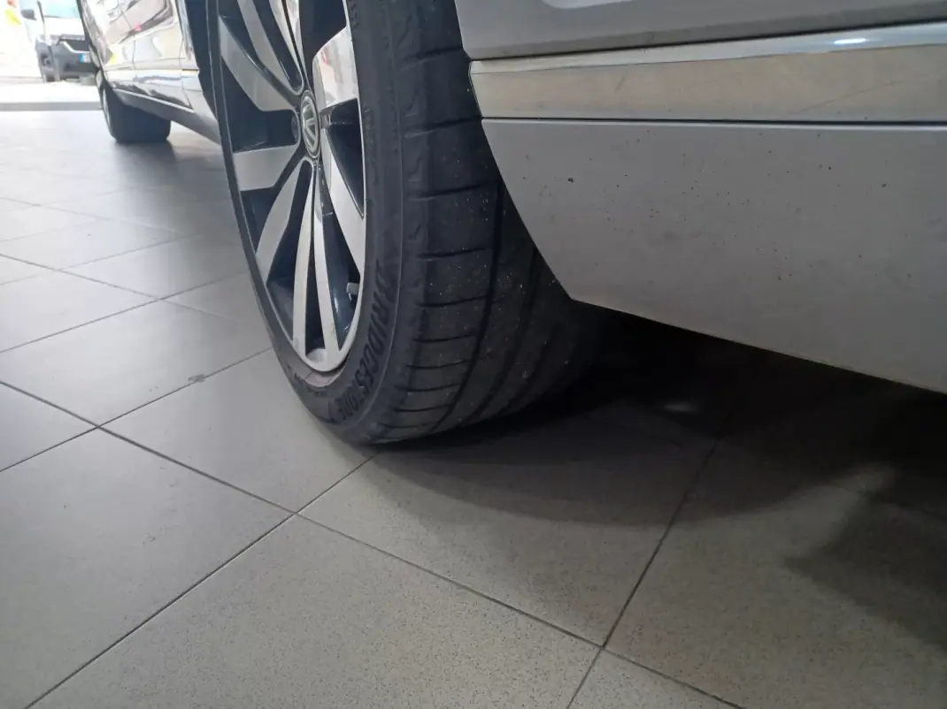 Volkswagen Passat 2017 - 19390 EUR, 112082 km - AUTO.MOTO.pt - 112082km - foto 36 de 40