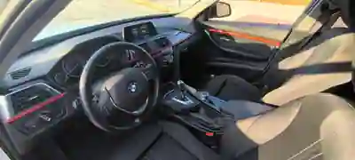 BMW 318 2019 - 19000 EUR, 130000 km - AUTO.MOTO.pt - 130000km - foto 3 de 12