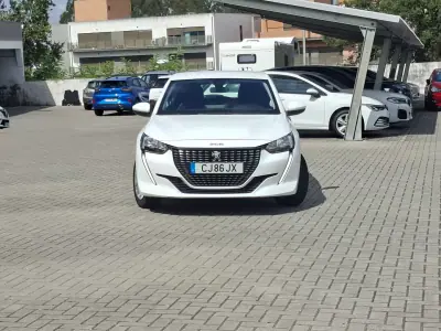 Peugeot 208 2021 - 14950 EUR, 68700 km - AUTO.MOTO.pt - 68700km - foto 13 de 27