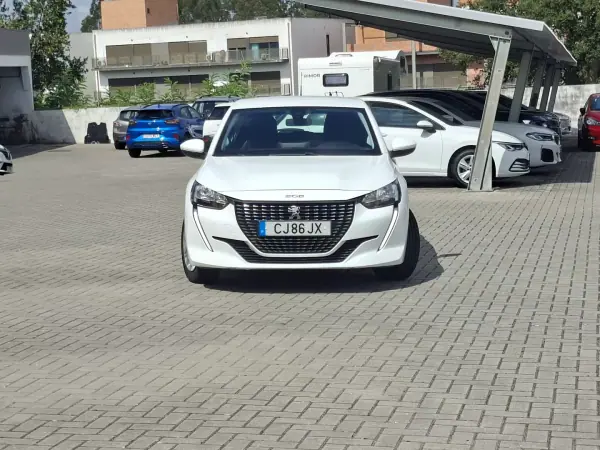 Peugeot 208 2021 - 14950 EUR, 68700 km - AUTO.MOTO.pt - 68700km - foto 13 de 27