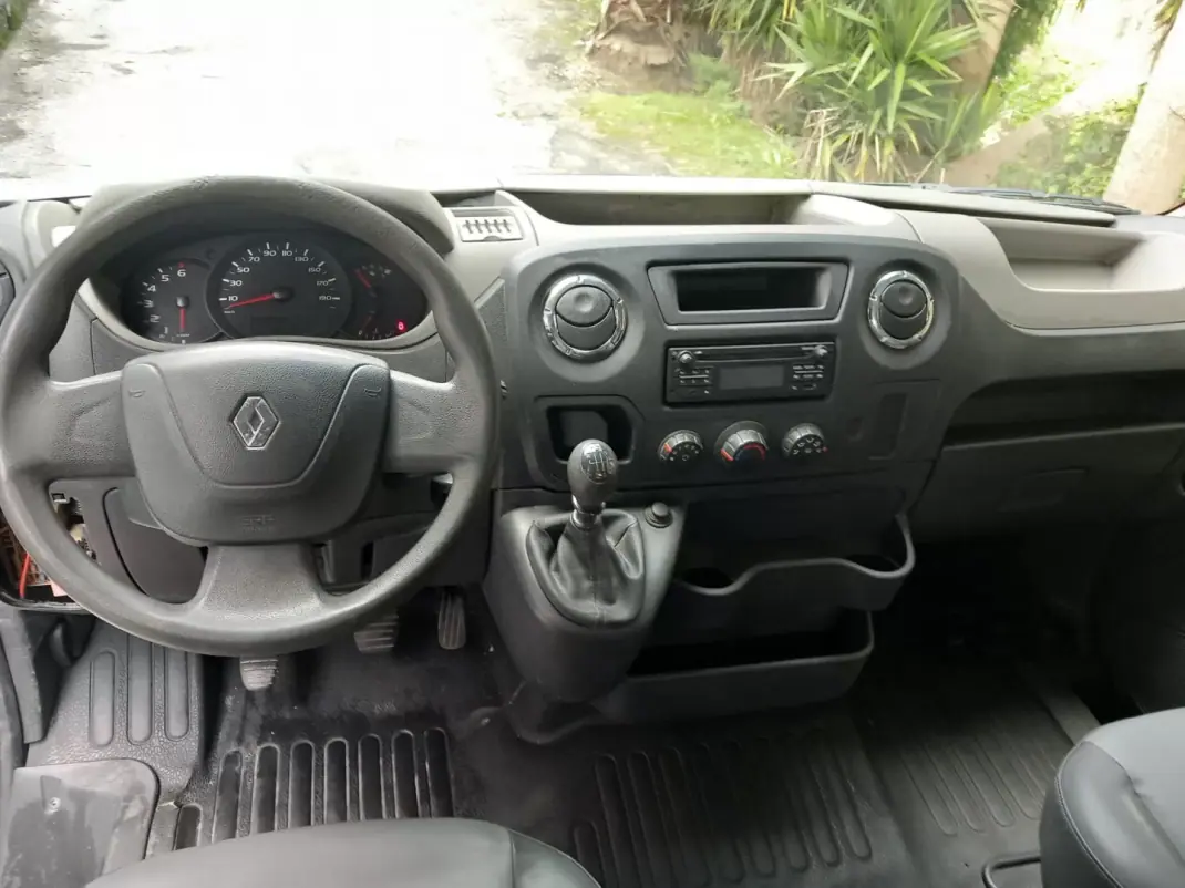 Renault Master 2.3 dCi L2 3.5T RD TP 2016 - 19700 EUR, 126344 km - AUTO.MOTO.pt - 126344km - foto 8 de 15