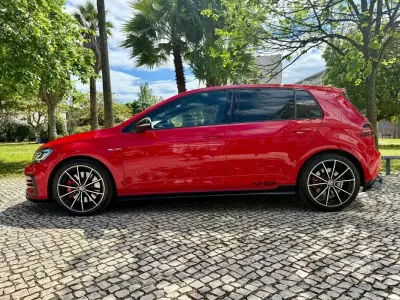 Volkswagen Golf 2019 - 31990 EUR, 110300 km - AUTO.MOTO.pt - 110300km - foto 11 de 38