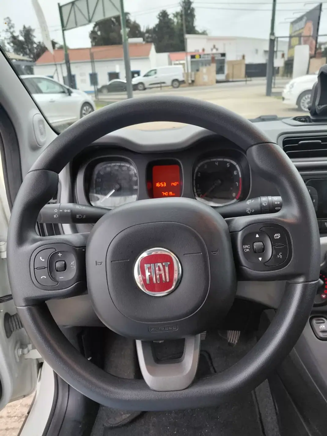 Fiat Panda 2022 - 10900 EUR, 70000 km - AUTO.MOTO.pt - 70000km - foto 3 de 12