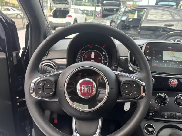 Fiat 500 2023 - 14500 EUR, 29288 km - AUTO.MOTO.pt - 29288km - foto 7 de 9