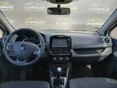 Renault Clio 2018 — foto 6 de 15