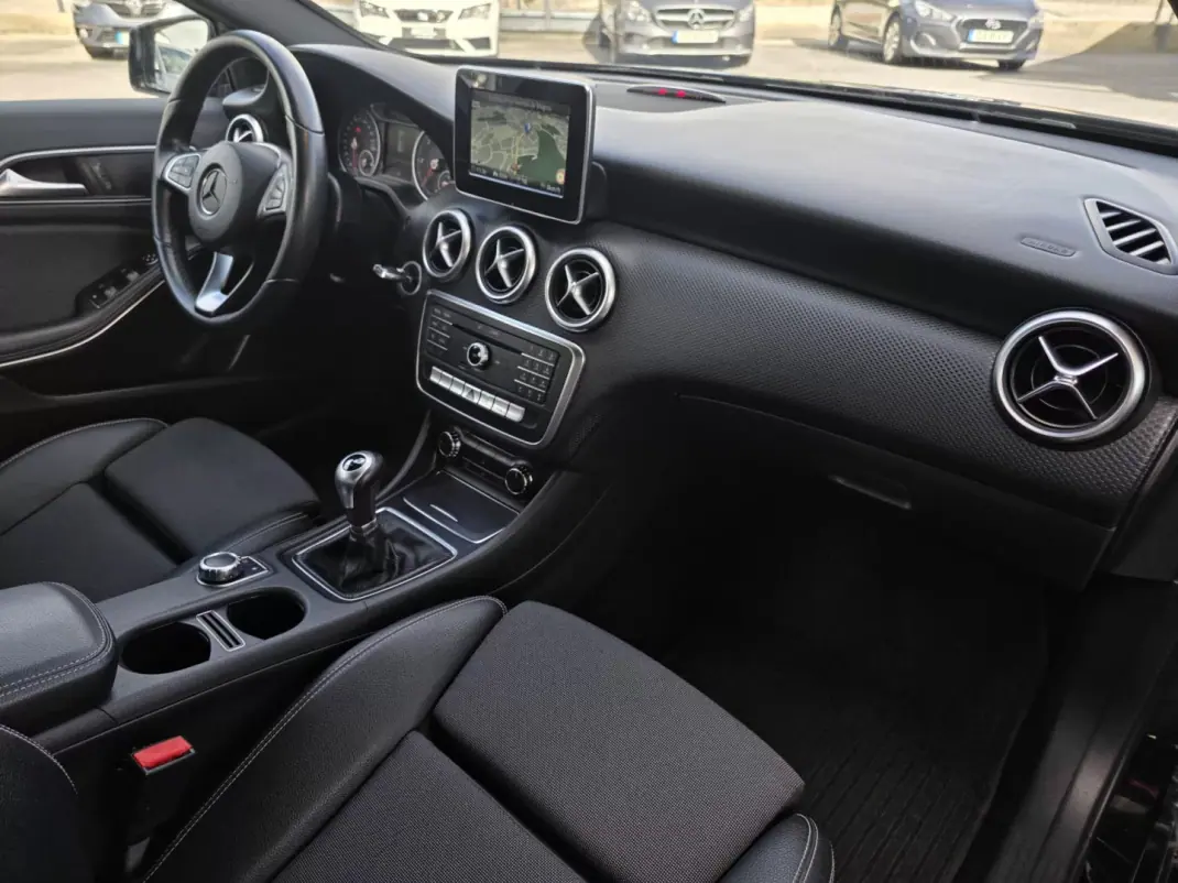 Mercedes-Benz A 180 2016 - 15990 EUR, 163000 km - AUTO.MOTO.pt - 163000km - foto 30 de 31