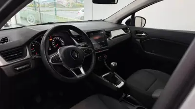Renault Captur 2022 - 16490 EUR, 100230 km - AUTO.MOTO.pt - 100230km - foto 14 de 38
