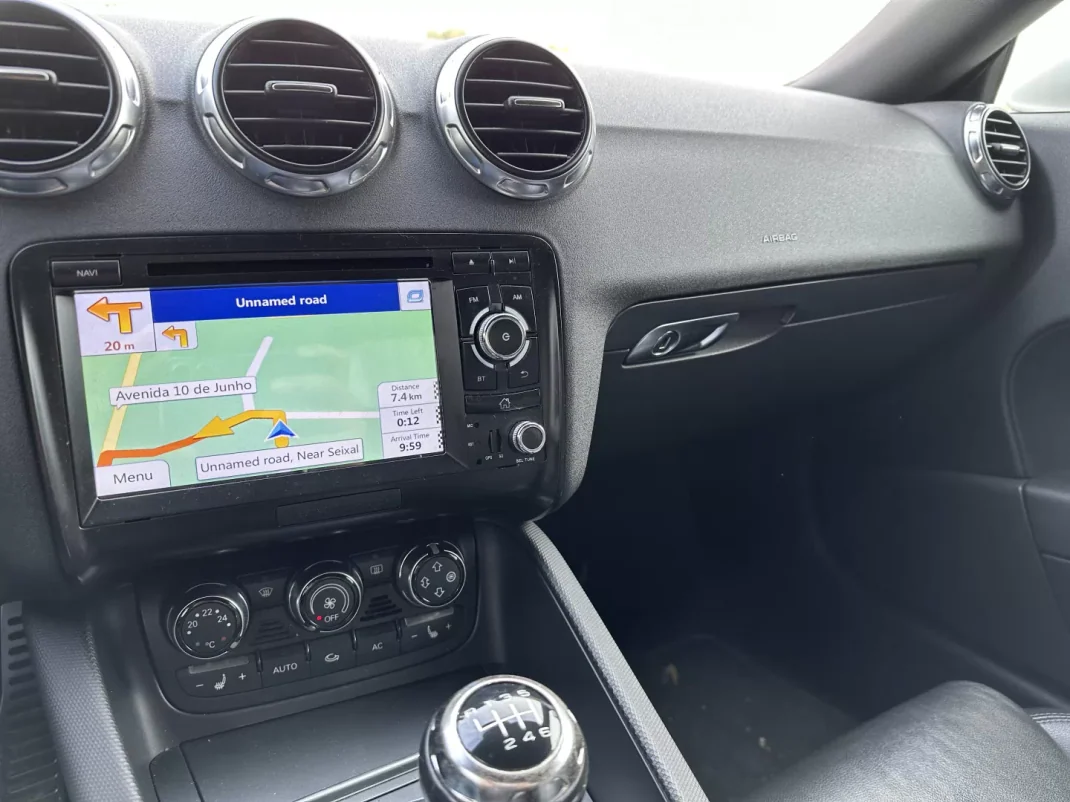 Audi TT Roadster 2007 - 16950 EUR, 132000 km - AUTO.MOTO.pt - 132000km - foto 9 de 10