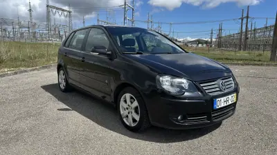 Volkswagen Polo 2009 - 4950 EUR, 202000 km - AUTO.MOTO.pt - 202000km - foto 2 de 18
