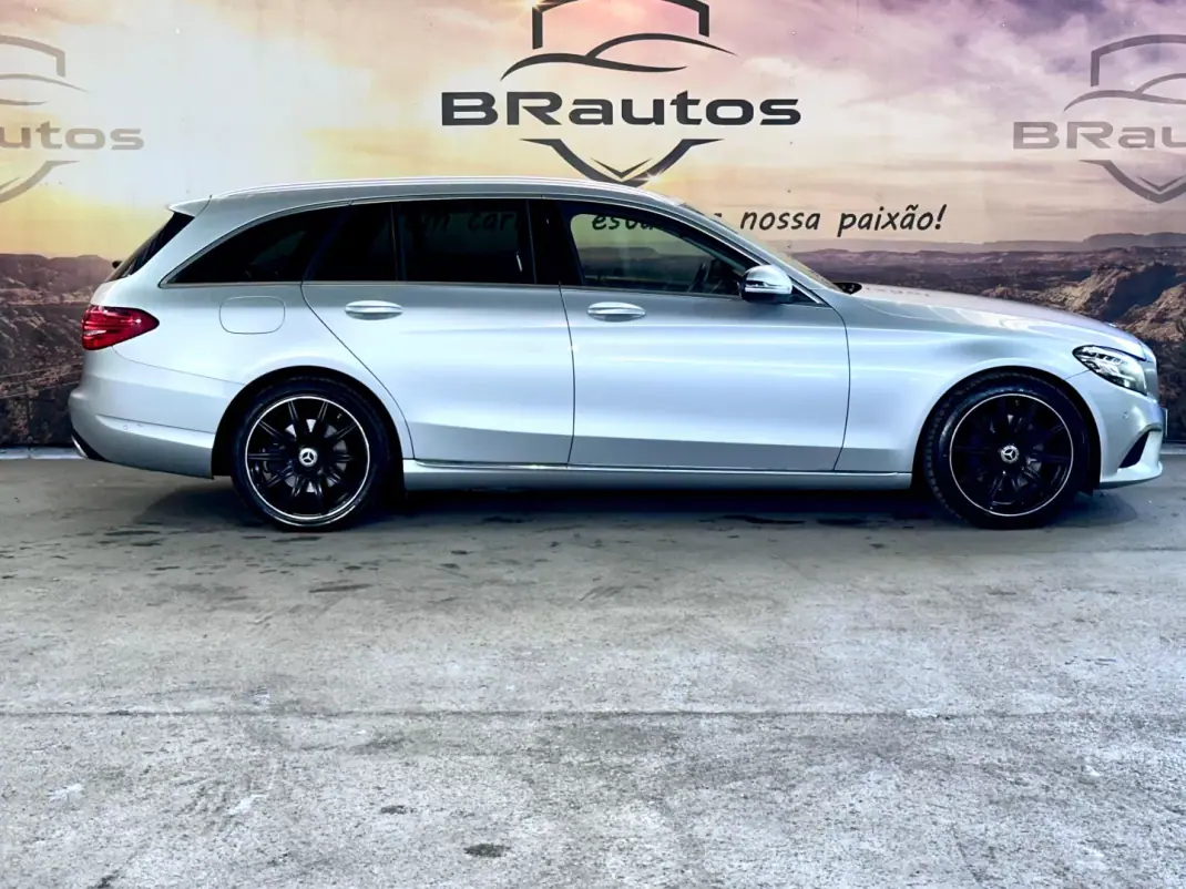 Mercedes-Benz C 300 2019 - 25900 EUR, 228972 km - AUTO.MOTO.pt - 228972km - foto 4 de 35