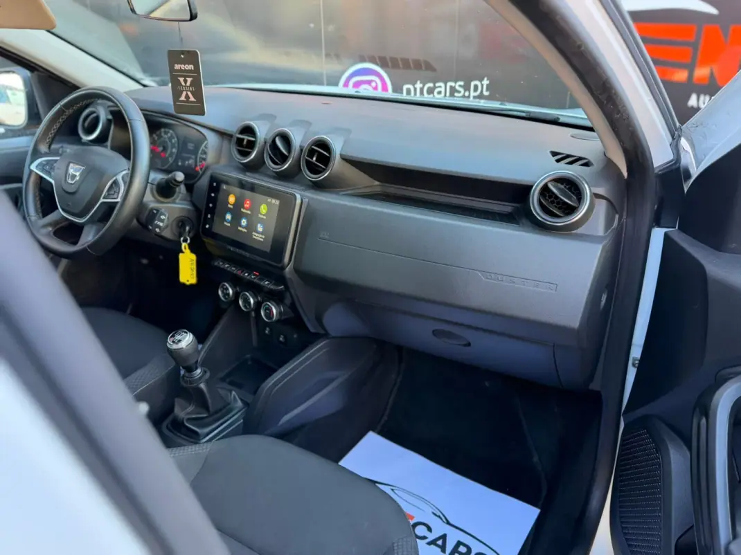 Dacia Duster 2022 - 18900 EUR, 176614 km - AUTO.MOTO.pt - 176614km - foto 11 de 13