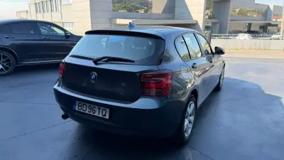 BMW 116 2012 - 10500 EUR, 227000 km - foto 3 de 10