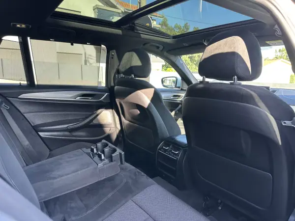 BMW 520 2018 - 28000 EUR, 217000 km - AUTO.MOTO.pt - 217000km - foto 60 de 67