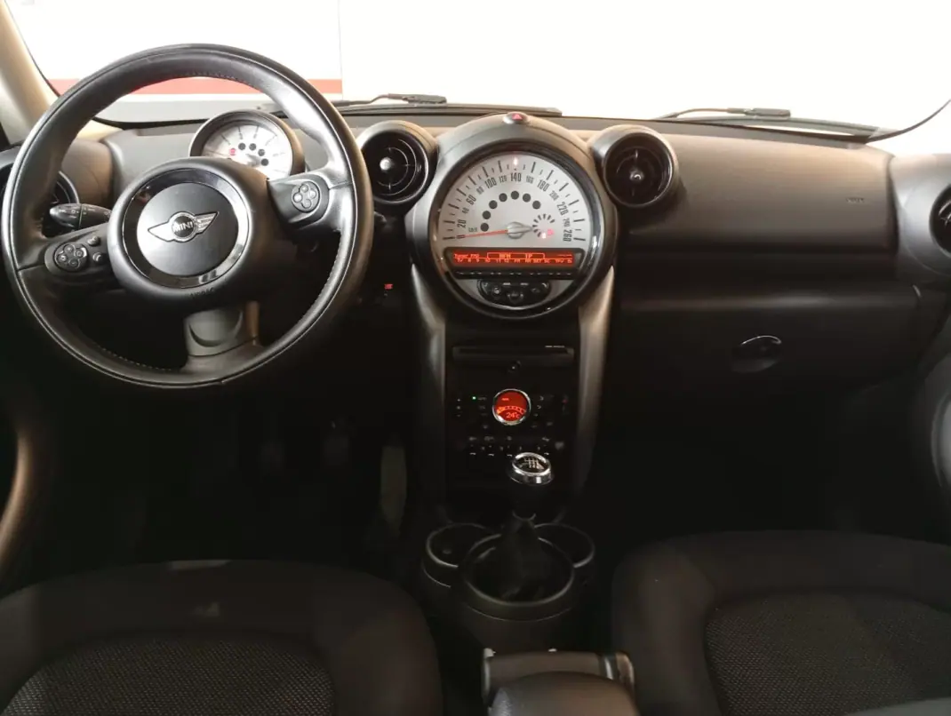 MINI Countryman 2013 - 14950 EUR, 168000 km - AUTO.MOTO.pt - 168000km - foto 11 de 17