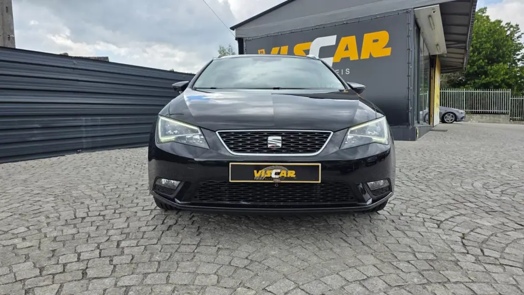 SEAT Leon ST 2015 - 13590 EUR, 95000 km - AUTO.MOTO.pt - 95000km - foto 10 de 23