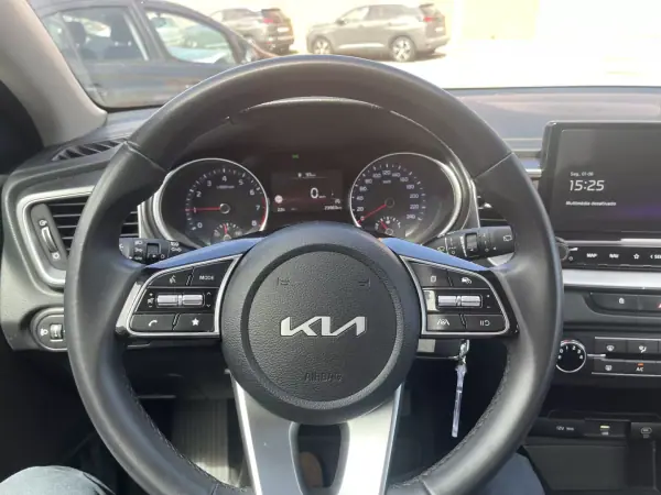 Kia XCeed 2025 - 19900 EUR, 24000 km - AUTO.MOTO.pt - 24000km - foto 14 de 16