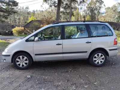 Ford Galaxy 2001 - 3250 EUR, 360000 km - AUTO.MOTO.pt - 360000km - foto 4 de 17