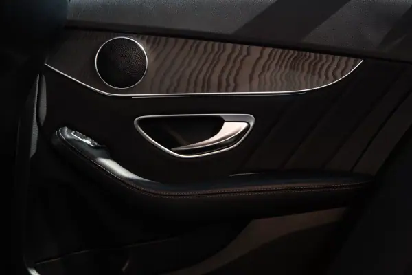 Mercedes-Benz C 350 2018 - 29000 EUR, 106795 km - 106795km - foto 20 de 23