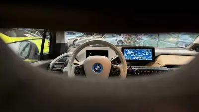 BMW i3 2014 - 15990 EUR, 54230 km - AUTO.MOTO.pt - 54230km - foto 21 de 36